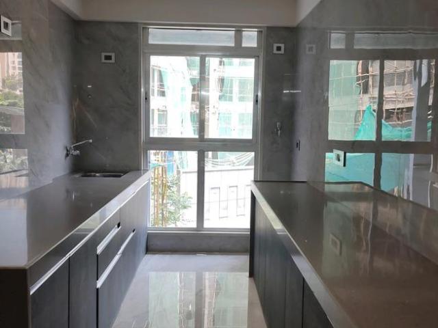 2 BHK Apartment in Mira Road East for resale Mira Bhayandar. The reference number is 16645161