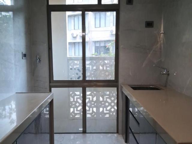 2 BHK Apartment in Mira Road East for resale Mira Bhayandar. The reference number is 17220064