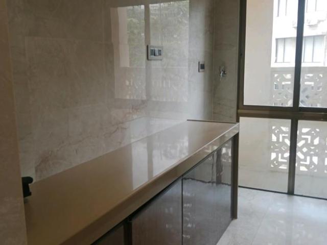 2 BHK Apartment in Mira Road East for resale Mira Bhayandar. The reference number is 17982144