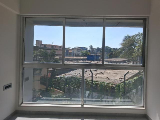 2 BHK Apartment in Mira Road East for resale Mira Bhayandar. The reference number is 18431397