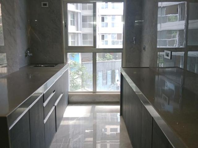 2 BHK Apartment in Mira Road East for resale Mira Bhayandar. The reference number is 18434054