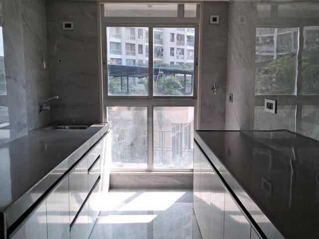 2 BHK Apartment in Mira Road East for resale Mira Bhayandar. The reference number is 18592623
