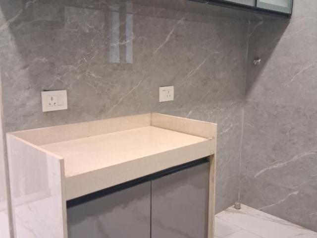 2 BHK Apartment in Mira Road East for resale Mira Bhayandar. The reference number is 18593030