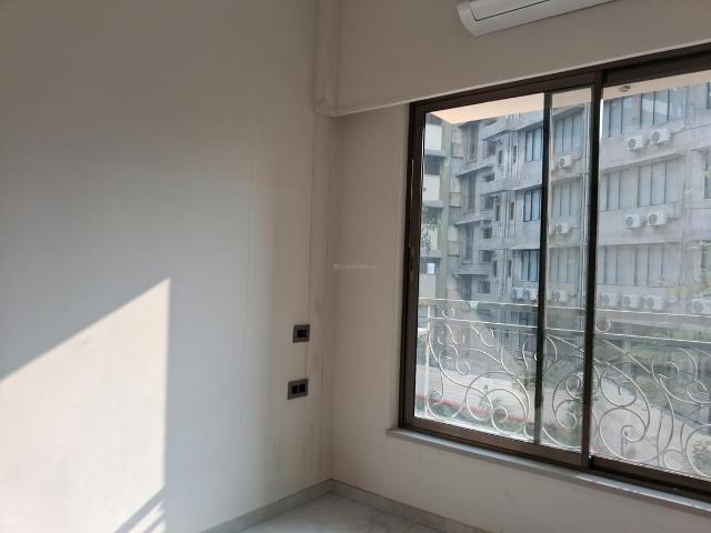 2 BHK Apartment in Mira Road East for resale Mira Bhayandar. The reference number is 18595634