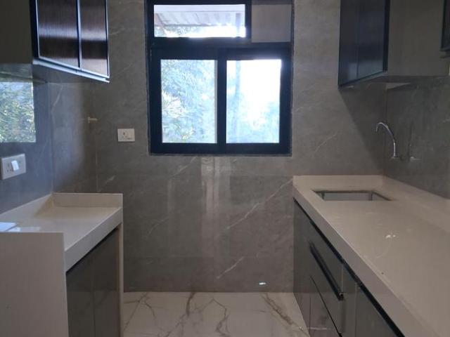 2 BHK Apartment in Mira Road East for resale Mira Bhayandar. The reference number is 18637770