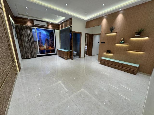 2 BHK Apartment in Mira Road East for resale Mira Bhayandar. The reference number is 18795413