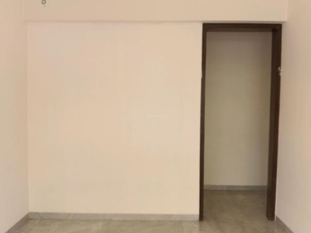 2 BHK Apartment in Mira Road East for resale Mira Bhayandar. The reference number is 18706074