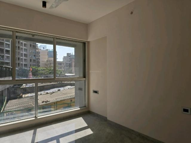 2 BHK Apartment in Mira Road East for resale Mira Bhayandar. The reference number is 18888987