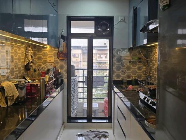 2 BHK Apartment in Mira Road East for resale Mira Bhayandar. The reference number is 18978087