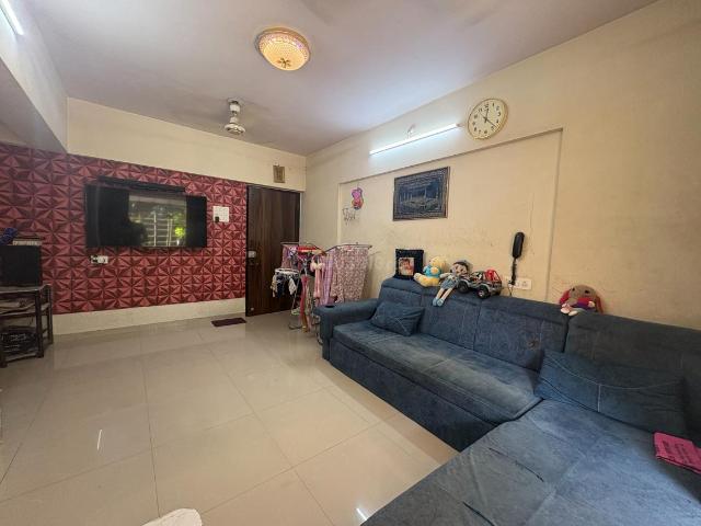 2 BHK Apartment in Mira Road East for resale Mira Bhayandar. The reference number is 19044556
