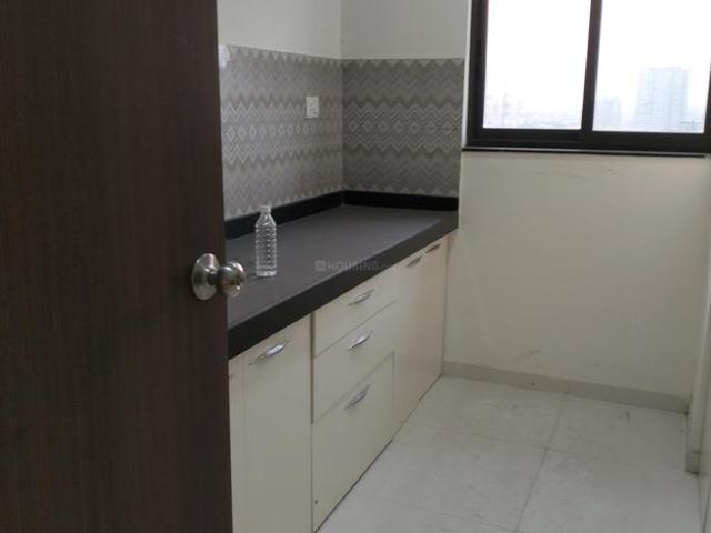 2 BHK Apartment in Mira Road East for resale Mira Bhayandar. The reference number is 19272249