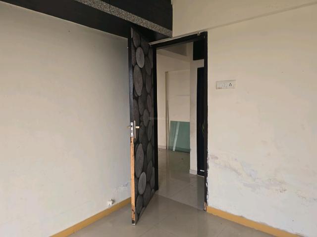 2 BHK Apartment in Mira Road East for resale Mira Bhayandar. The reference number is 19380382