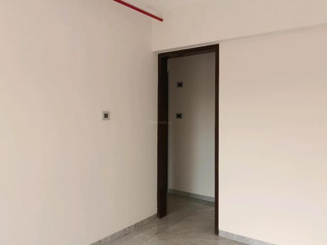 2 BHK Apartment in Mira Road East for resale Mira Bhayandar. The reference number is 19394834