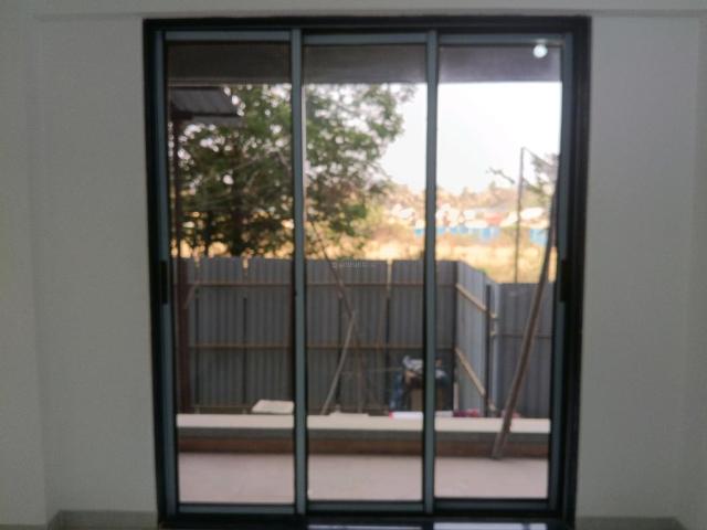 2 BHK Apartment in Mira Road East for resale Mira Bhayandar. The reference number is 19442564