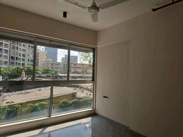 2 BHK Apartment in Mira Road East for resale Mira Bhayandar. The reference number is 19453641