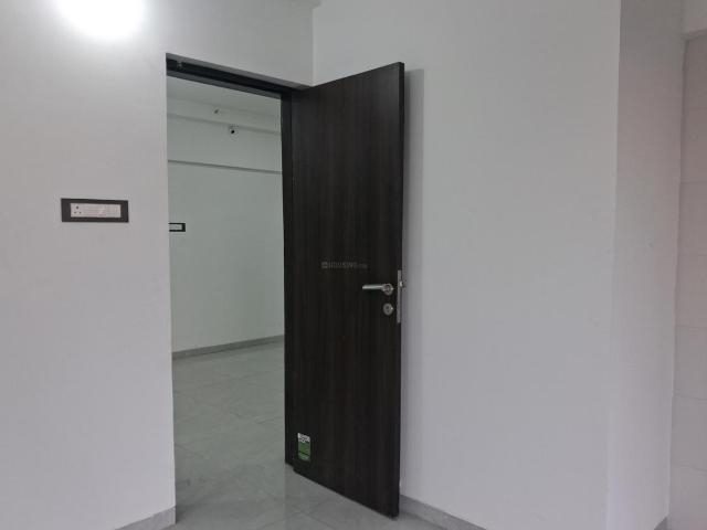 2 BHK Apartment in Mira Road East for resale Mira Bhayandar. The reference number is 19433618