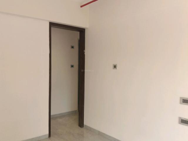 2 BHK Apartment in Mira Road East for resale Mira Bhayandar. The reference number is 19438122