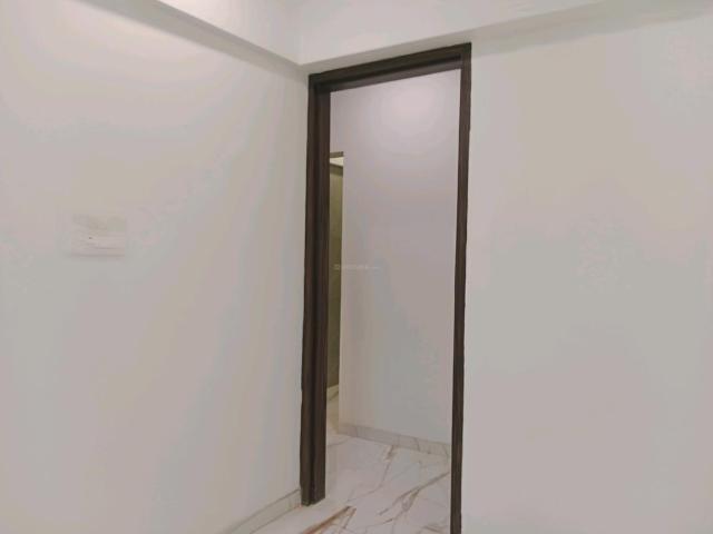 2 BHK Apartment in Mira Road East for resale Mira Bhayandar. The reference number is 19591581