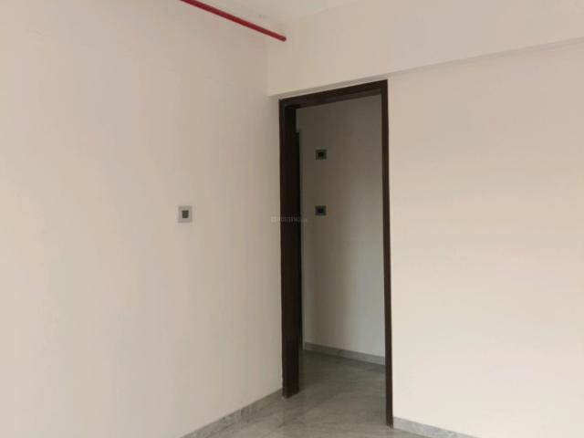 2 BHK Apartment in Mira Road East for resale Mira Bhayandar. The reference number is 19858497