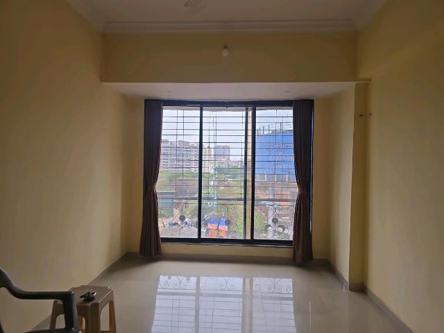 2 BHK Apartment in Mira Road East for resale Mira Bhayandar. The reference number is 19874861