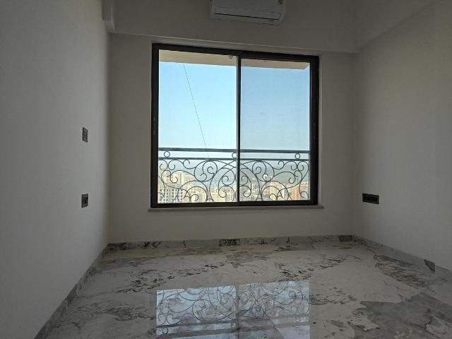 2 BHK Apartment in Mira Road East for resale Mira Bhayandar. The reference number is 19951980