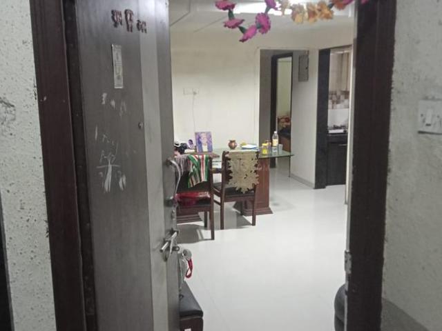 2 BHK Apartment in Mira Road East for resale Mira Bhayandar. The reference number is 20040652