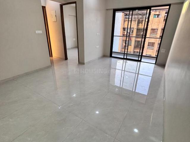 2 BHK Apartment in Mira Road East for resale Mira Bhayandar. The reference number is 20025989