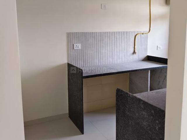 2 BHK Apartment in Mira Road East for resale Mira Bhayandar. The reference number is 20173926