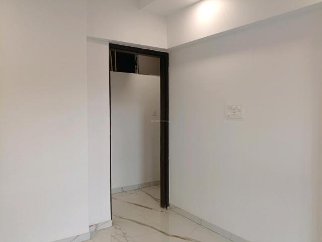 2 BHK Apartment in Mira Road East for resale Mira Bhayandar. The reference number is 20249562