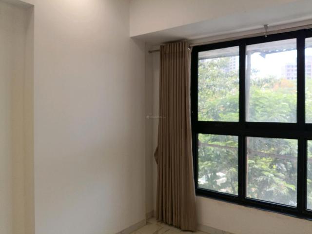 2 BHK Apartment in Mira Road East for resale Mira Bhayandar. The reference number is 20267972