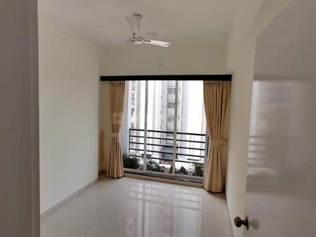 2 BHK Apartment in Mira Road East for resale Mira Bhayandar. The reference number is 20950741