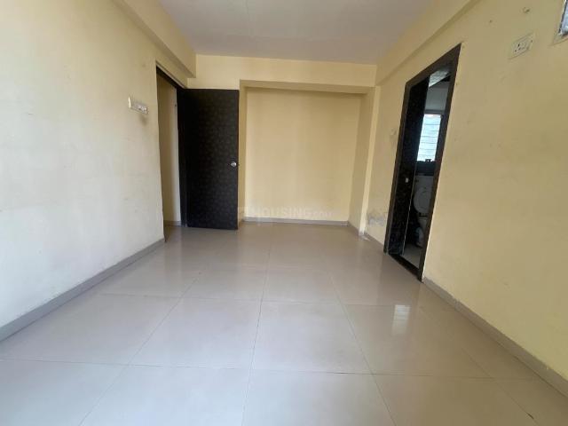 2 BHK Apartment in Mira Road East for resale Mira Bhayandar. The reference number is 19378869