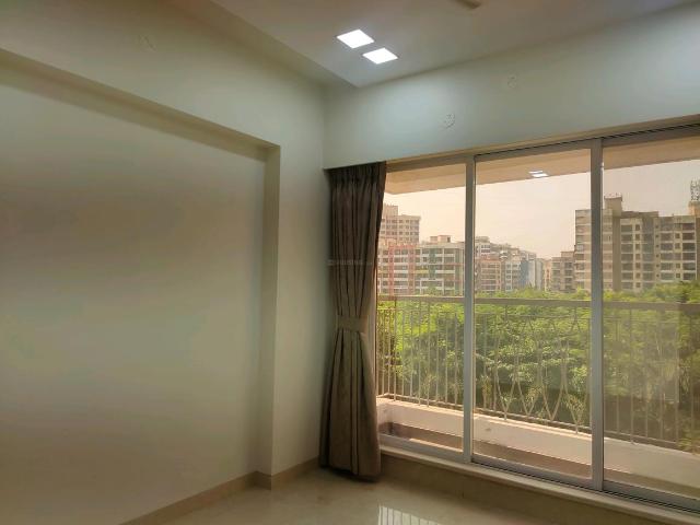 2 BHK Apartment in Mira Road East for resale Mumbai. The reference number is 12981337