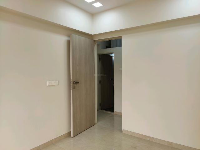 2 BHK Apartment in Mira Road East for resale Mumbai. The reference number is 14119648