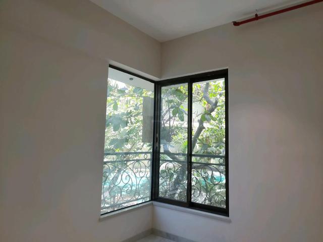 2 BHK Apartment in Mira Road East for resale Mumbai. The reference number is 14368836