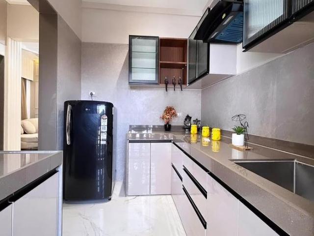 2 BHK Apartment in Mira Road East for resale Mira Bhayandar. The reference number is 19732932