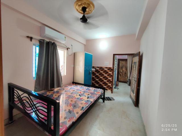 2 BHK Apartment in Mukundapur for rent Kolkata. The reference number is 19449581