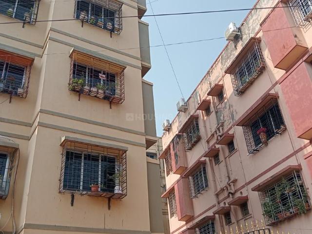 2 BHK Apartment in Mukundapur for resale Kolkata. The reference number is 17598132