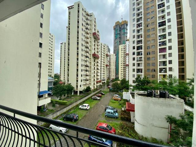2 BHK Apartment in Santoshpur for resale Kolkata. The reference number is 20756154