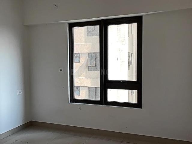 2 BHK Apartment in Mukundapur for resale Kolkata. The reference number is 20207628