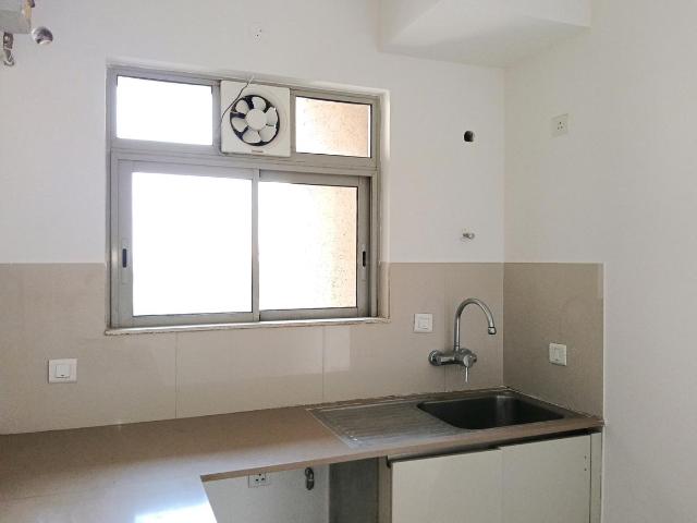 2 BHK Apartment in Mulund East for rent Mumbai. The reference number is 18846590