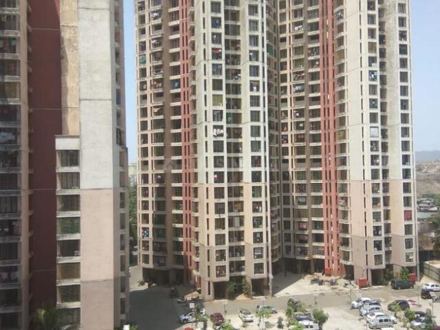 2 BHK Apartment in Mulund East for resale Mumbai. The reference number is 13247368