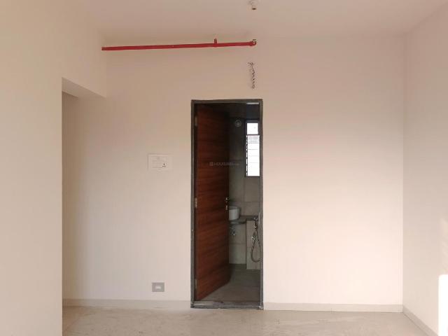 2 BHK Apartment in Mulund East for resale Mumbai. The reference number is 14351053