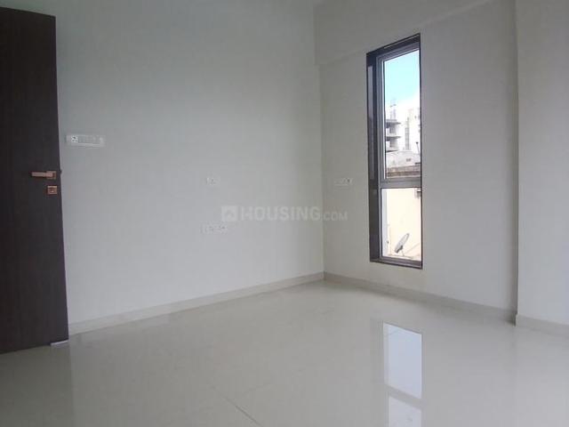 2 BHK Apartment in Mulund East for resale Mumbai. The reference number is 18513699