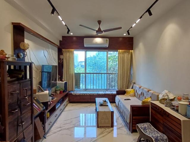 2 BHK Apartment in Mulund East for resale Mumbai. The reference number is 20493557
