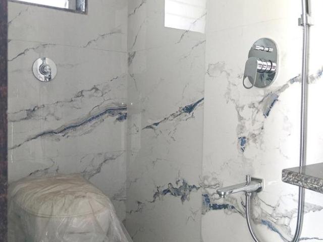 2 BHK Apartment in Mulund East for resale Mumbai. The reference number is 20050682