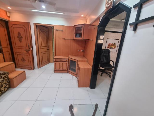 2 BHK Apartment in Mulund East for resale Mumbai. The reference number is 8582276
