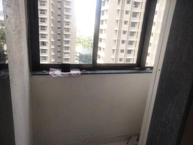 2 BHK Apartment in Mulund West for rent Mumbai. The reference number is 17886099