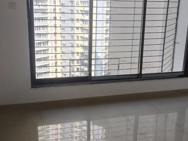 2 BHK Apartment in Mulund West for resale Mumbai. The reference number is 15720674