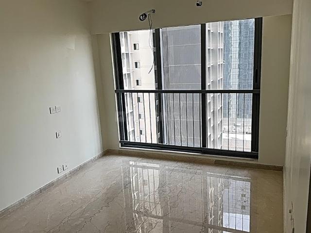 2 BHK Apartment in Mulund West for resale Mumbai. The reference number is 19670588